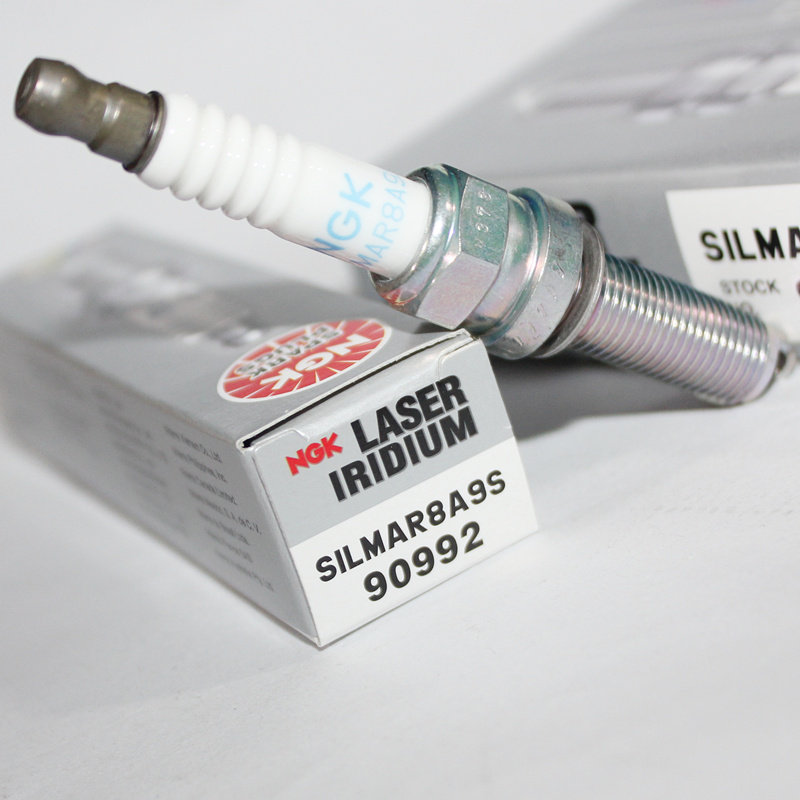 火花塞silmar8acrflmar8j-9e