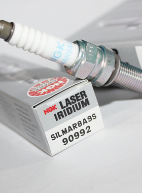 NGK铱铂金火花塞SILMAR8A9S适用本田CRF1000宝马C400gt LMAR8J-9E