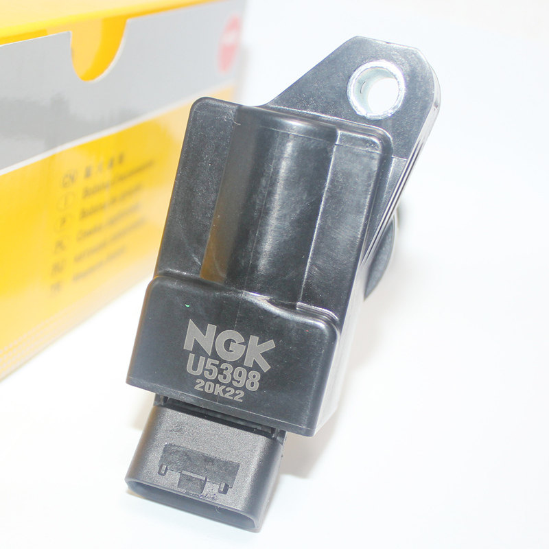 NGK点火线圈高压包卡罗拉雷凌