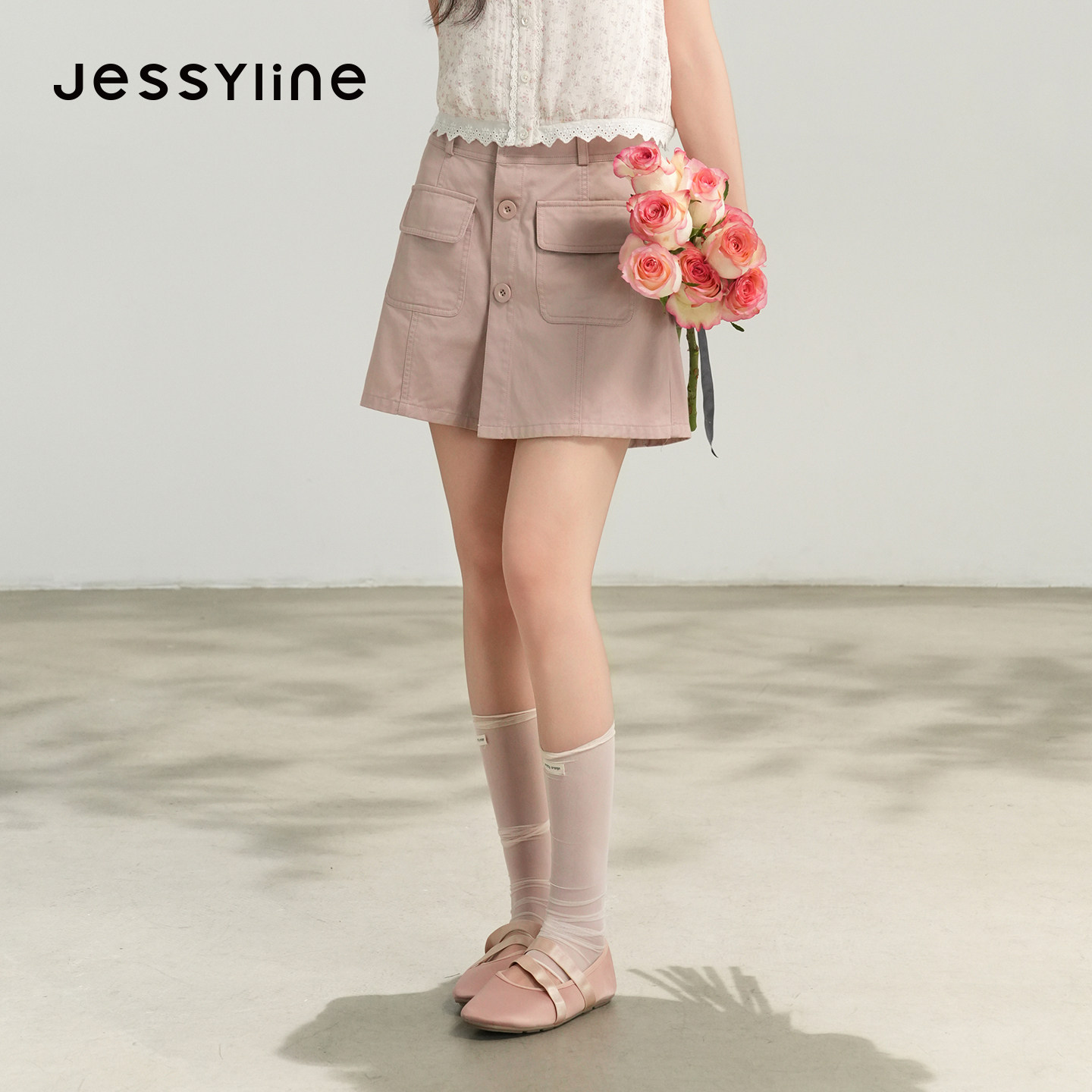 jessyline杰茜莱2026新款工装风大口袋短裤女夏季浅粉色休闲裙裤