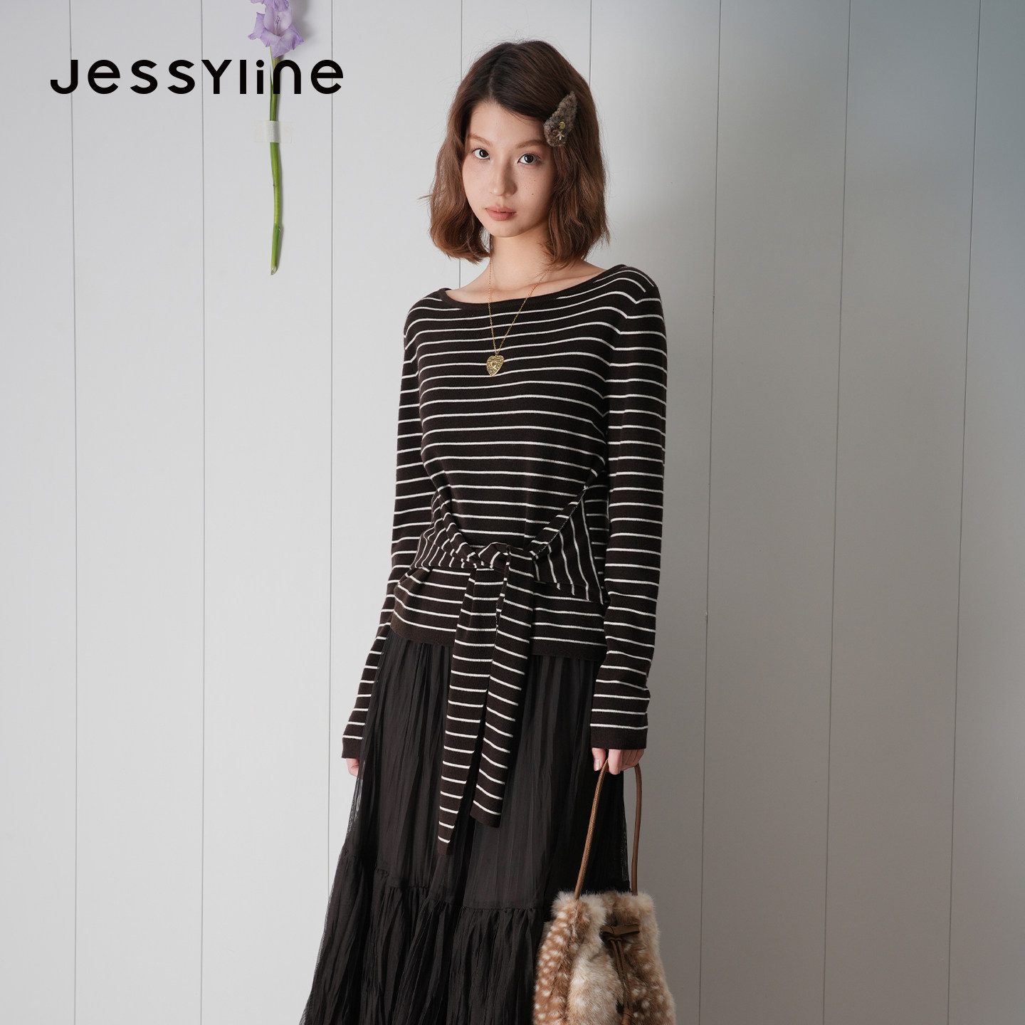 jessyline2026秋季专柜新款 杰茜莱条纹个性绑带针织衫 632104616