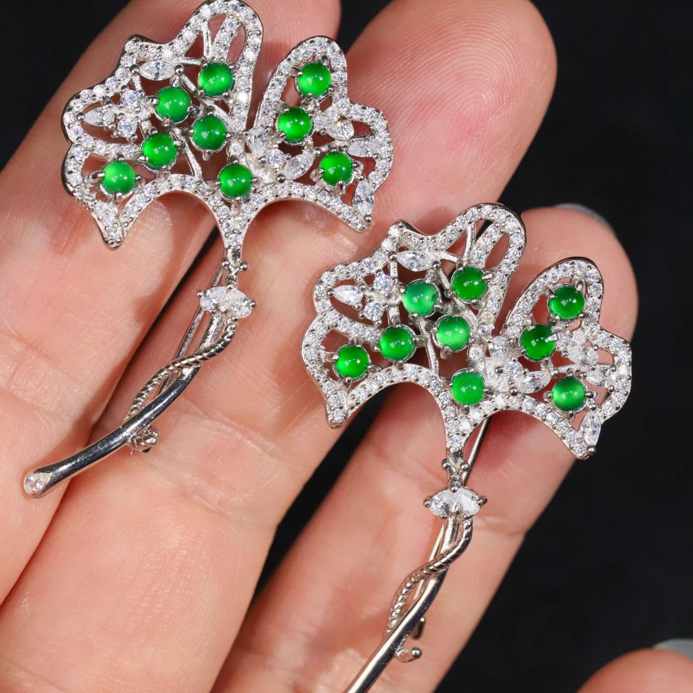 925纯银天然A货翡翠银杏叶胸针吊坠两用款女款胸针辣绿色配证书