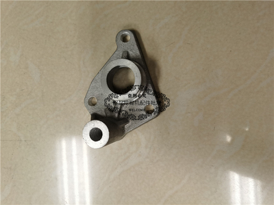 挖掘机日立ZX50UU-2 ZX60-3洋马发动机3TNE84 4D84 88 水泵连接座