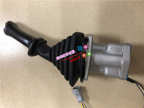 斗山大宇挖掘机配件DX150/260/300-7/370-9操纵杆手柄先导阀总成