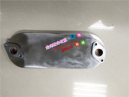 日立挖掘机发动机配件ZAX200-3/240-3/250-3 4HK1机油散热器机芯