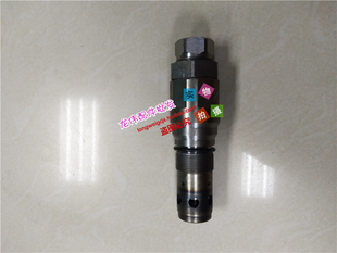 305 290 挖掘机现代R220 7回转主炮 215 445LC 回转溢流阀