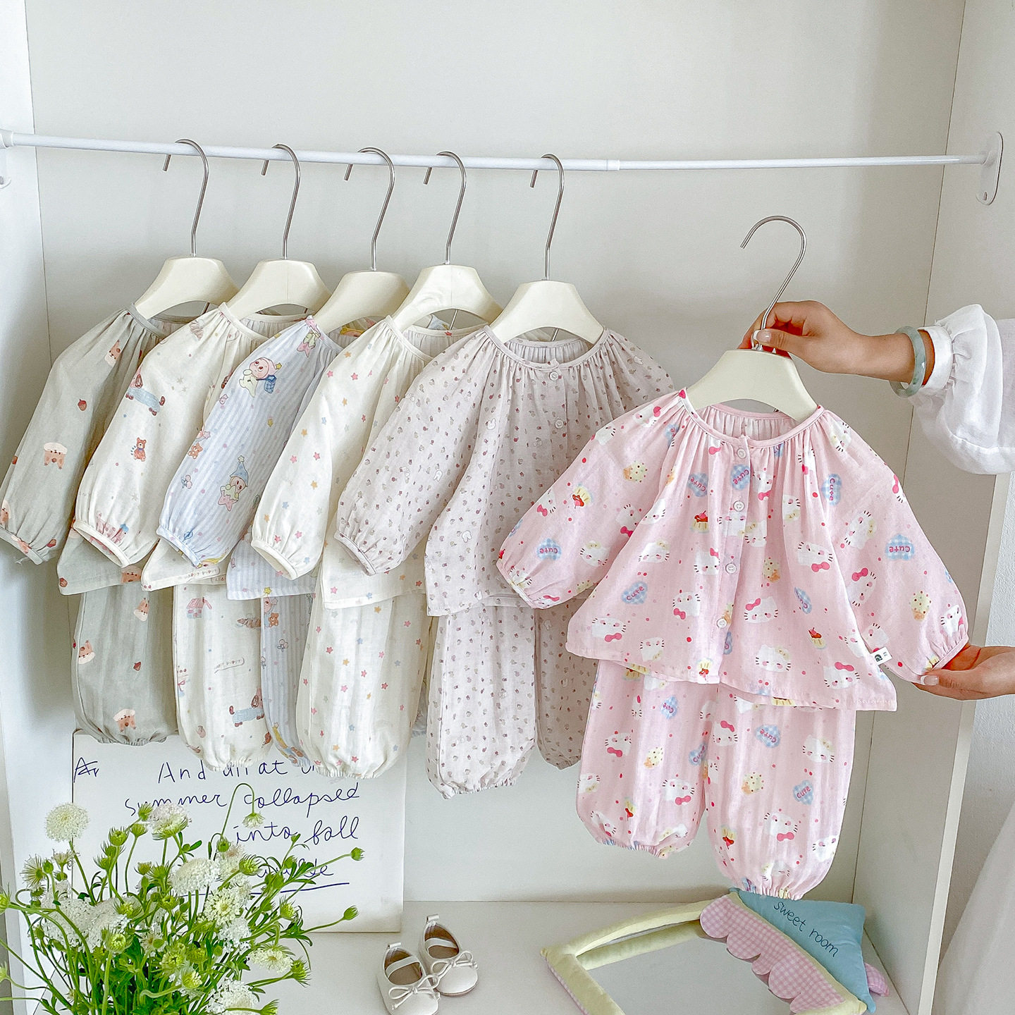 婴幼儿秋季卡通纯棉家居服两件套
