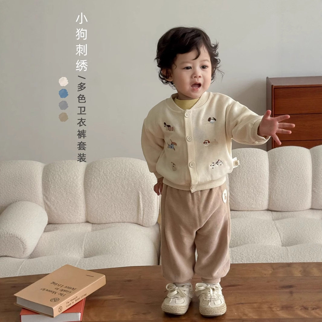 儿童卡通刺绣外套时尚秋装棒球服