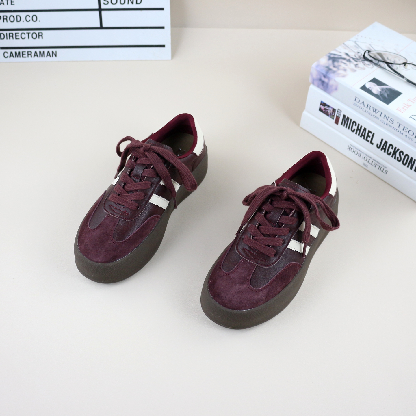 新款真皮磨砂牛皮休闲德训鞋板鞋