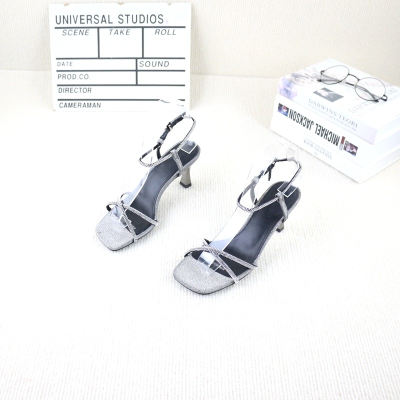 酒杯高跟露趾水钻绑带中空女凉鞋