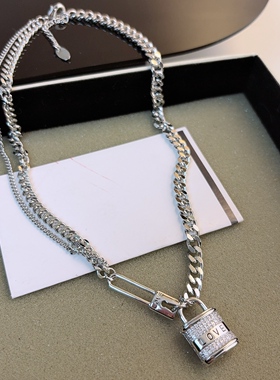 26早春新款轻奢金属镶钻LOVE锁扣链条项链女锁头吊坠气质锁骨链