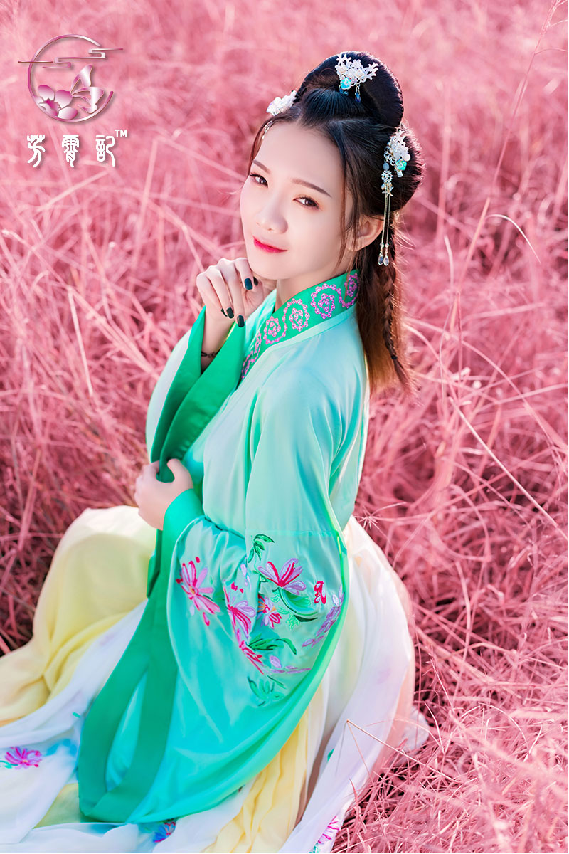 Fragrant Clouds Hanfu Antiquity Scattering Flowers Chinese style Improvement spring clothes Ruskirt Elegant ancient costume Autumnin the Women's clothing/Boutique , Costume/National costume/Stage costumes , National costume/Costumes  category - from Buy2taobao.com to provide professional Taobao agent buy service