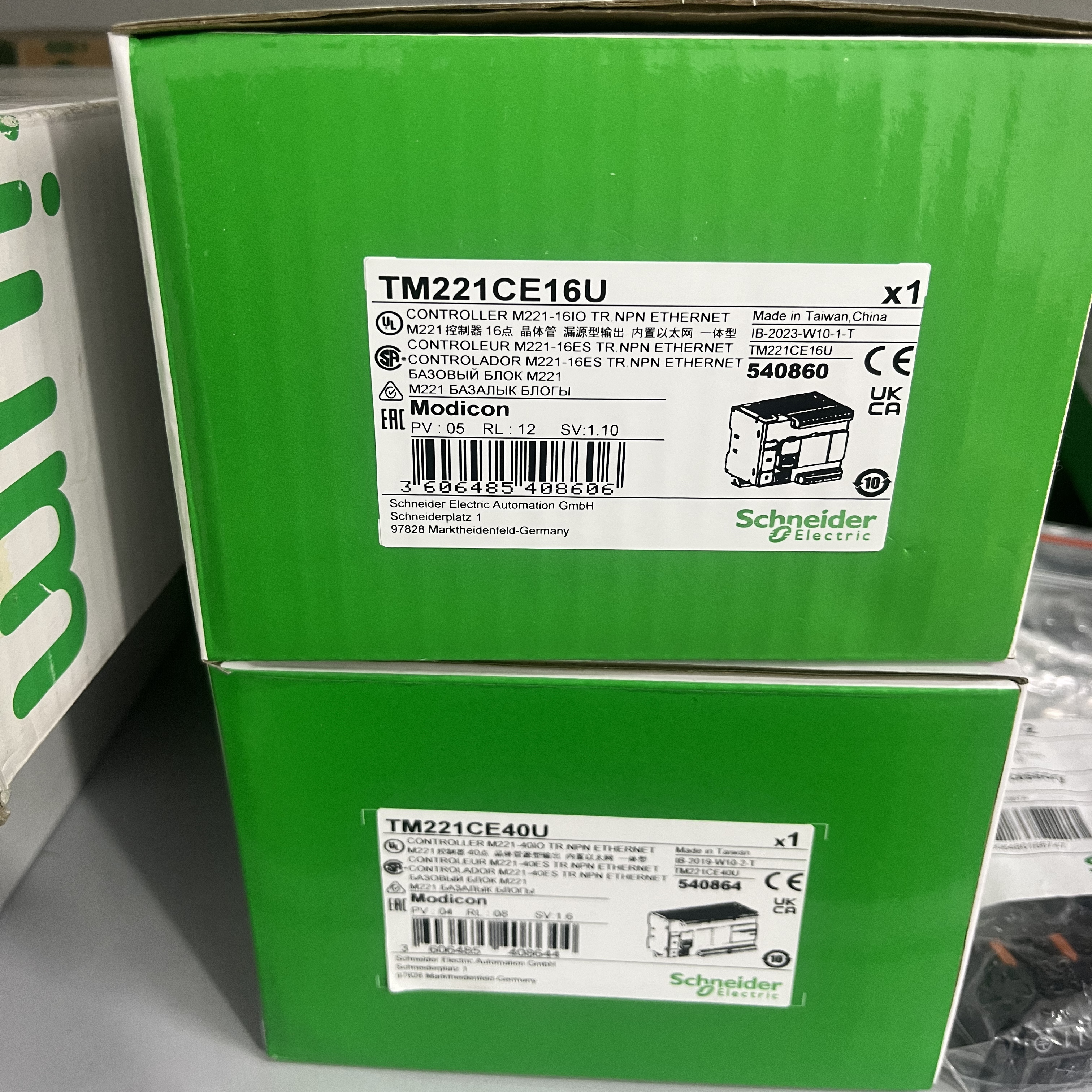施耐德TM221CE16U模块PLC全新原装正品质保一年控制器