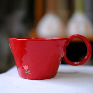 红色咖啡杯价格 红色咖啡杯图片 星期三
