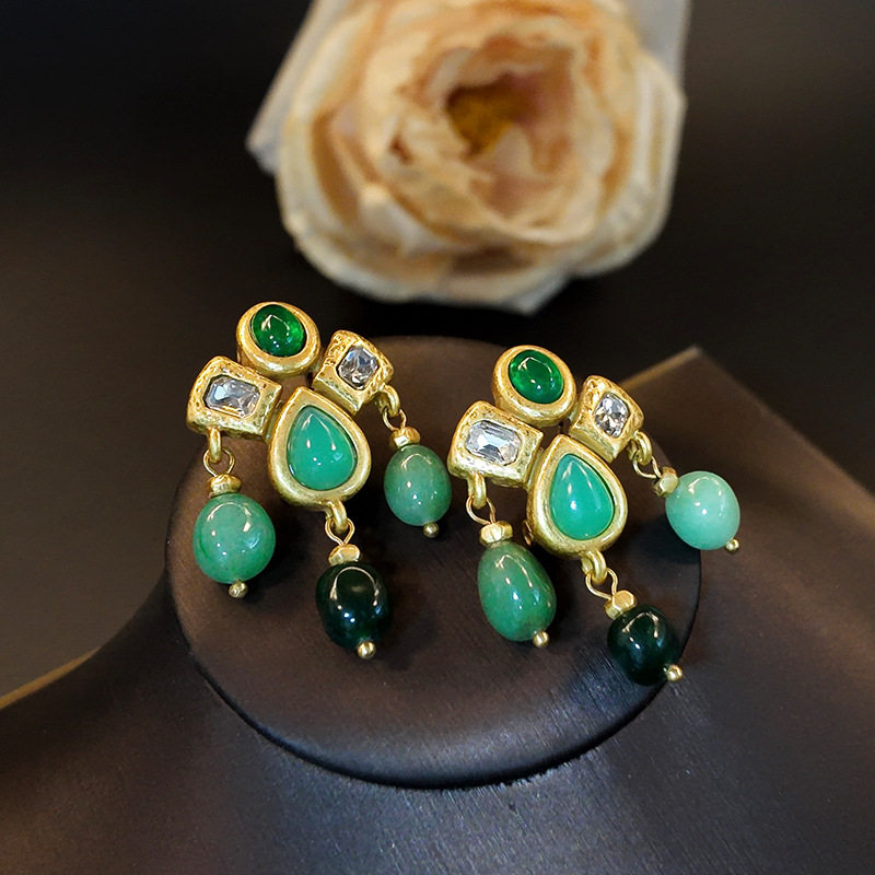 2024新款中古复古绿色天然石几何形状耳钉清新气质贵气2024新耳钉,饰品/流行首饰/时尚饰品新,耳钉,淘宝优惠券,粉丝福利购,淘宝优惠卷
