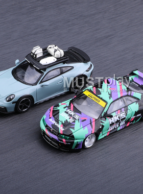 Kaido MINIGT联名129日产GTR(R33) 780保时911达喀尔1/64合金车模