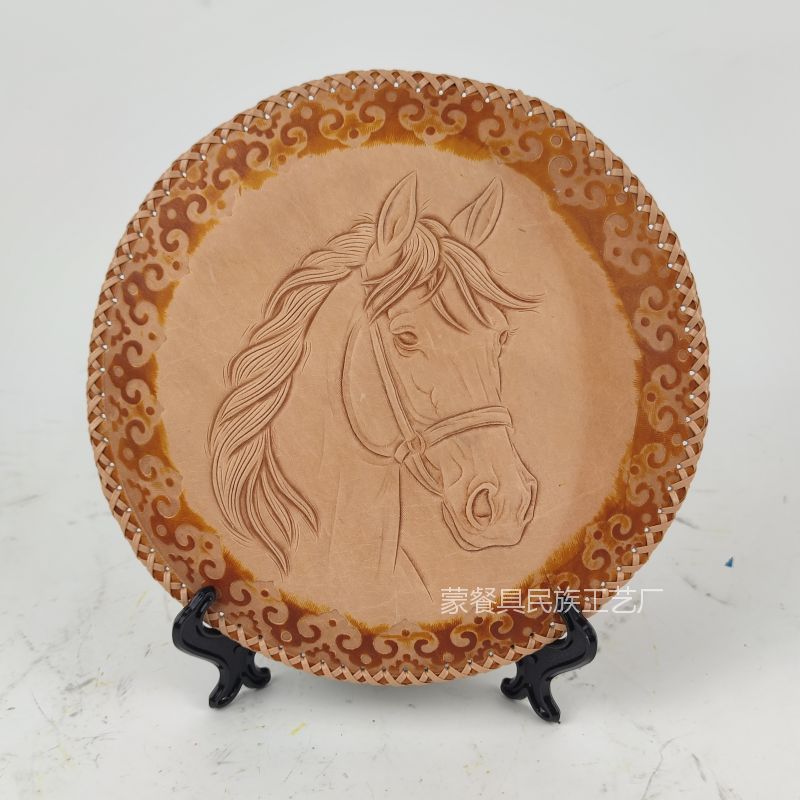 蒙古元素皮雕皮画马动物图案内蒙古工艺旅游纪念品礼物装饰画摆件图片