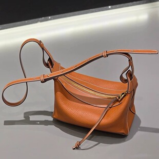 小众风筝包系列秋冬腋下包真皮单肩包高级感通勤斜挎包饭盒包女包