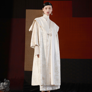 界内界外新中式 风衣外套J43F6075 翻领小众设计感重工刺绣宽松长款