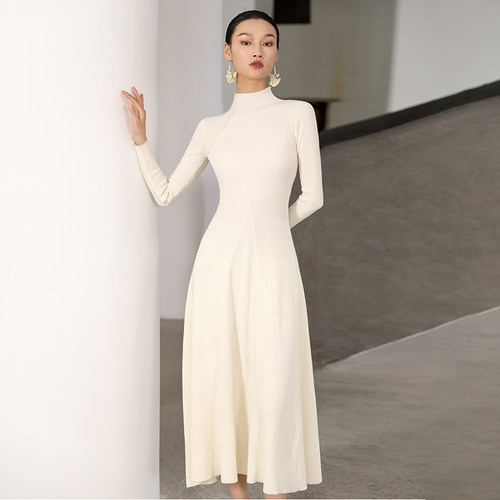 界内界外半高领加厚百搭针织长裙