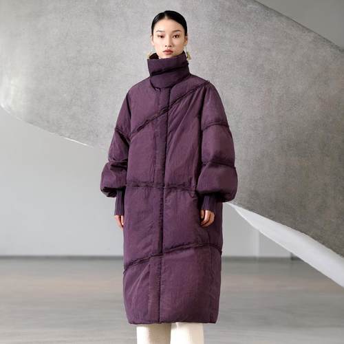 界内界外文艺复古灯笼袖做旧脏染加厚长款休闲羽绒服外套J33Y631