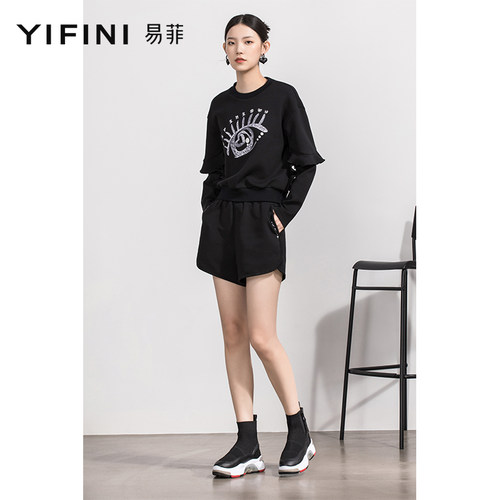 易菲休闲运动宽松短裤