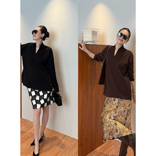 v领秋冬上衣女 优化肩颈线系列绵羊毛毛衣长袖 紫紫 天鹅颈毛衣