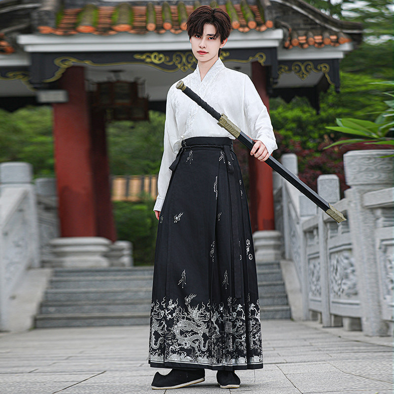 新中式提花男装原创男汉服国风刺绣飞机袖上衣烫金马面裙套装