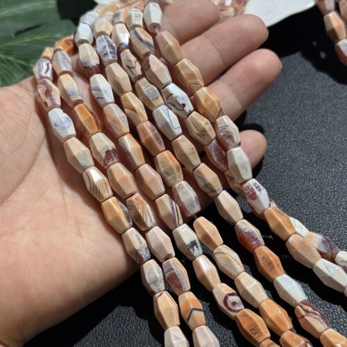约7*12mm天然石奶皮红玛瑙八棱珠散珠半成品Diy项链手链配珠