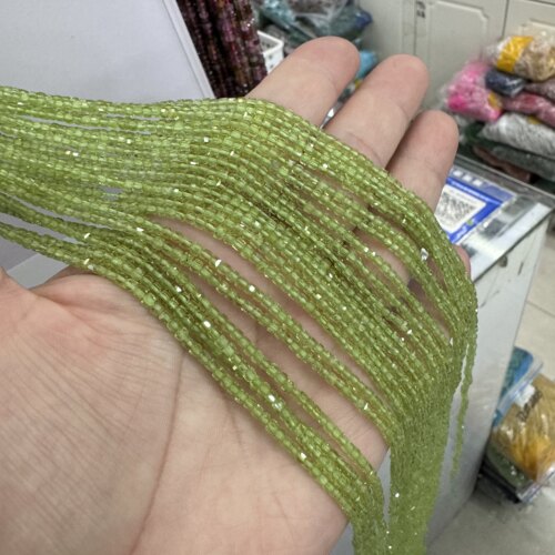 2.3Mm天然橄榄晶方糖散珠草绿色水晶半成品一条38厘米长Diy项链手