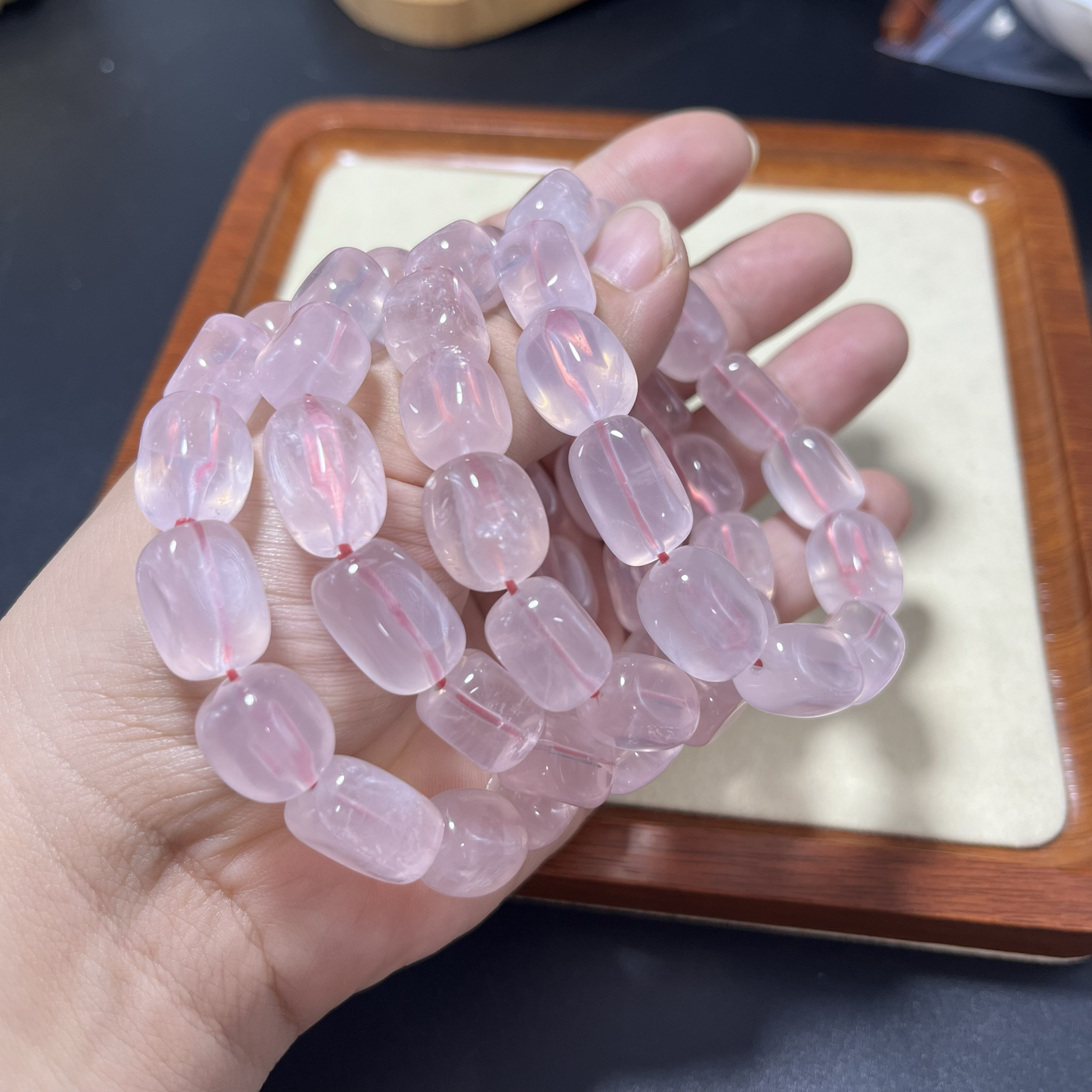 天然冰透粉水晶糖豆约10*14mm桶珠手链天然矿物包体冰棉淡粉晶珠