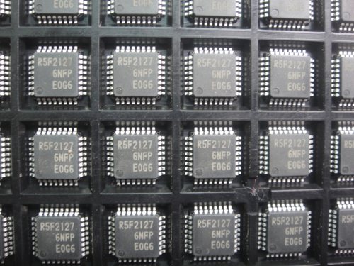 R5F21276SNFP R5F2127 16位瑞萨正品原装 R5F21276NFP  直接拍