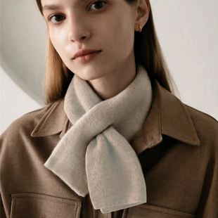 不挑人！软糯山羊绒围巾女秋冬季短款保暖护颈百搭纯色穿孔小围脖