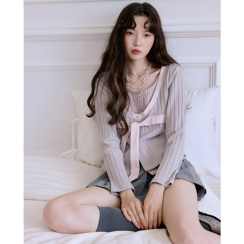 今日艺术家原创灰粉色学院风假两件格纹拼接针织衫上衣