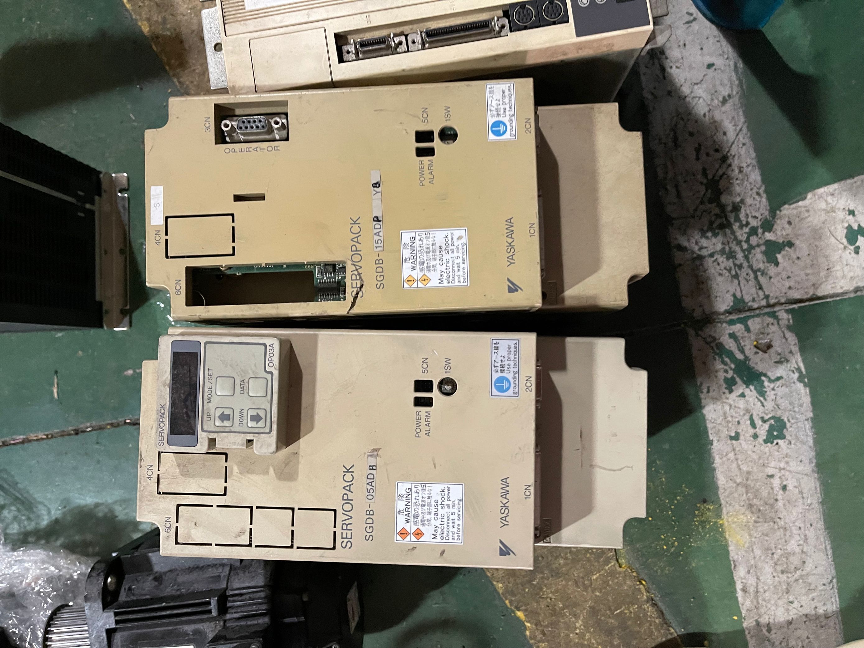 安川驱动器SGDB-15ADP驱动器安川