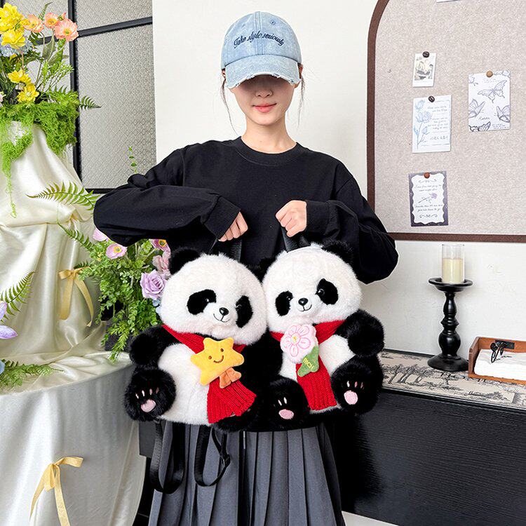 可爱小熊猫背包书包大容量双肩旅行出游卡通毛绒背包幼儿园玩偶包