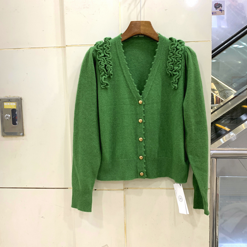 RJ-9317 时尚双肩木耳花边V领单排扣亮丝短装羊毛羊绒毛衣开衫秋