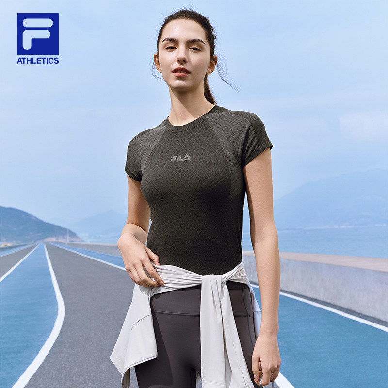 FILA斐乐女士短袖衫2026夏季新款亲肤舒适一体织修身T恤运动上衣