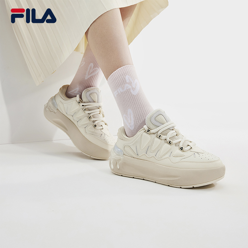FILA斐乐女子摩登厚底板鞋