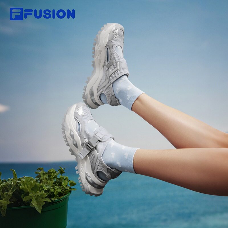 硬糖凉鞋丨FILA FUSION 斐乐潮牌夏季沙滩鞋厚底运动鞋透