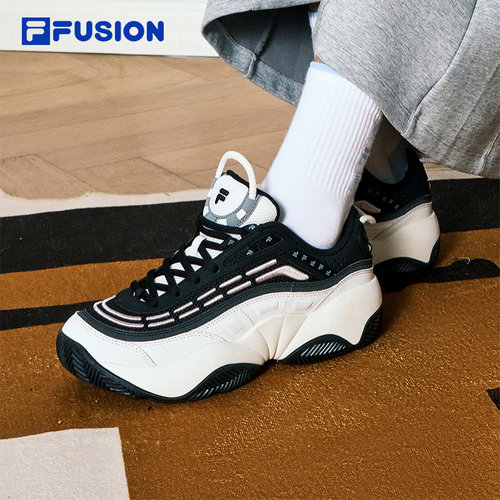 FILA FUSION 斐乐潮牌FIRE火焰鞋女鞋复古篮球鞋秋冬运动鞋老爹鞋