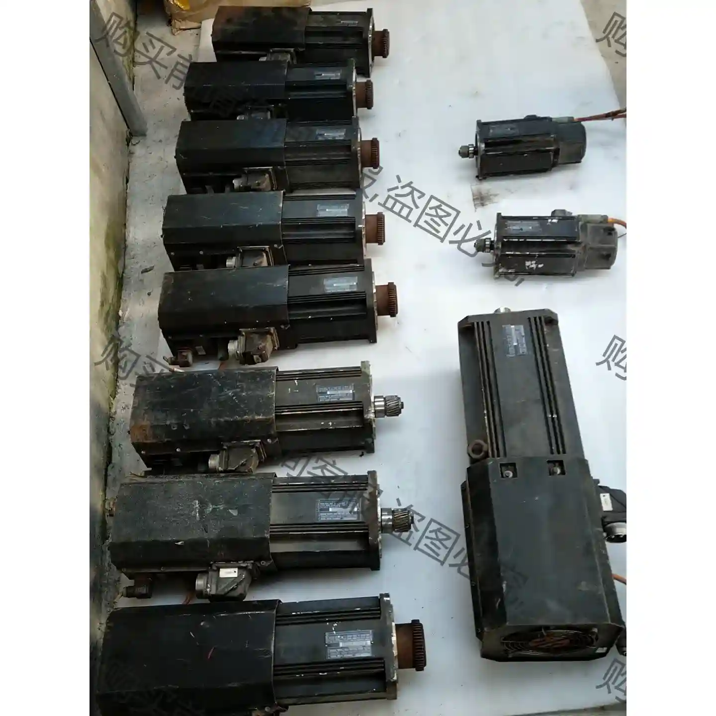 力士乐电机MDD093C-N-040-N2M-130PB0 先议价 包上机好用