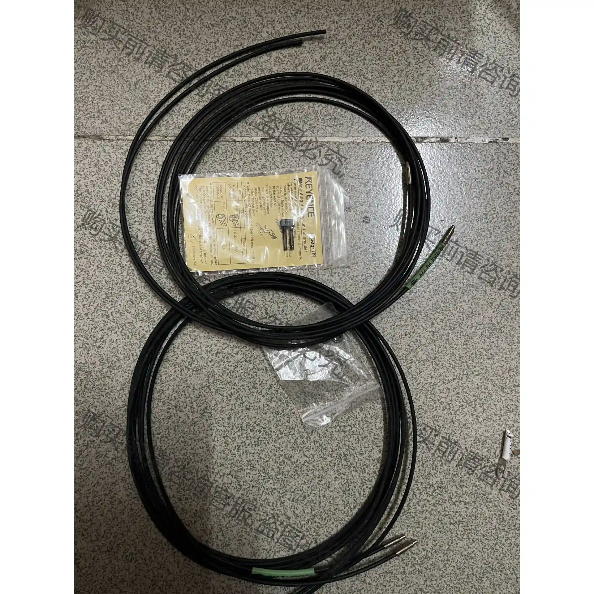 全新无包keyence光纤fu-77v，优惠出售 先议价 包上机好用