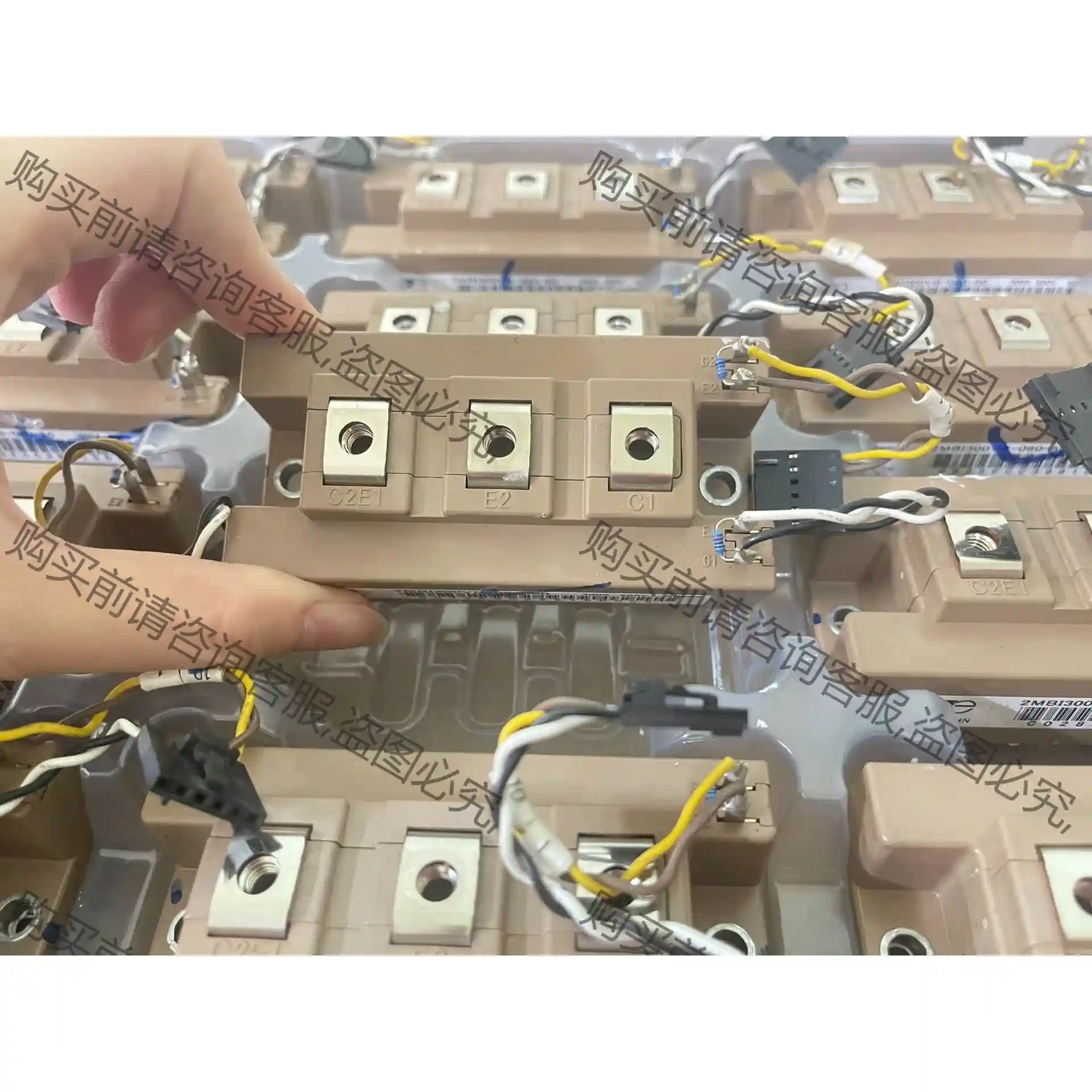 2MBI300VB-060-50 2MBI400U2B060 先议价 包上机好用