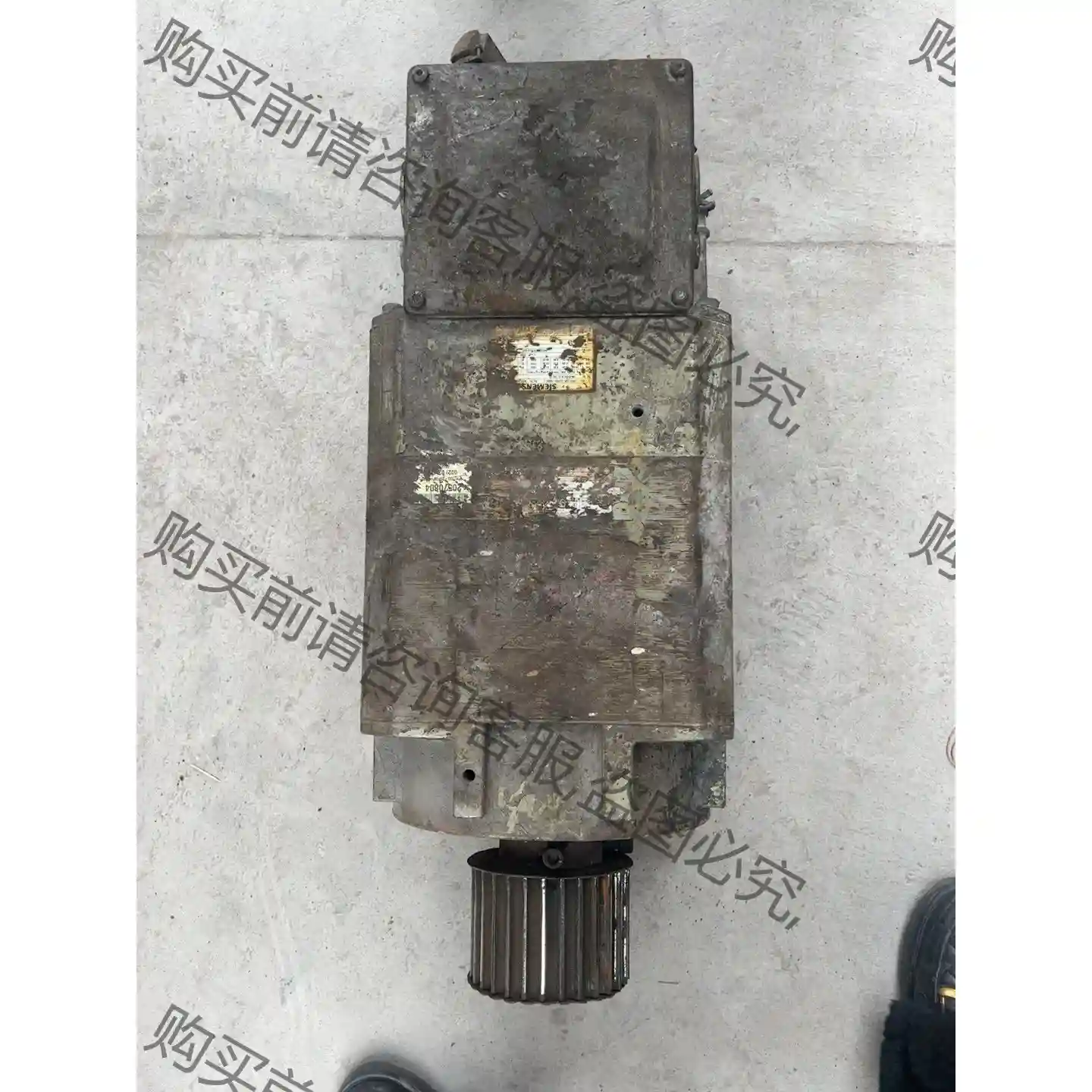西门zi1PH7133-2DF00-0BA0伺服电机，价格私聊 先议价 包上机好用