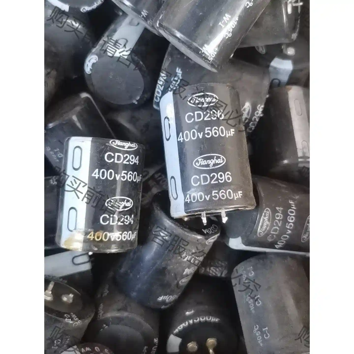 江海电容CD294，CD296，400Ⅴ 560UF电容，打 先议价 包上机好用