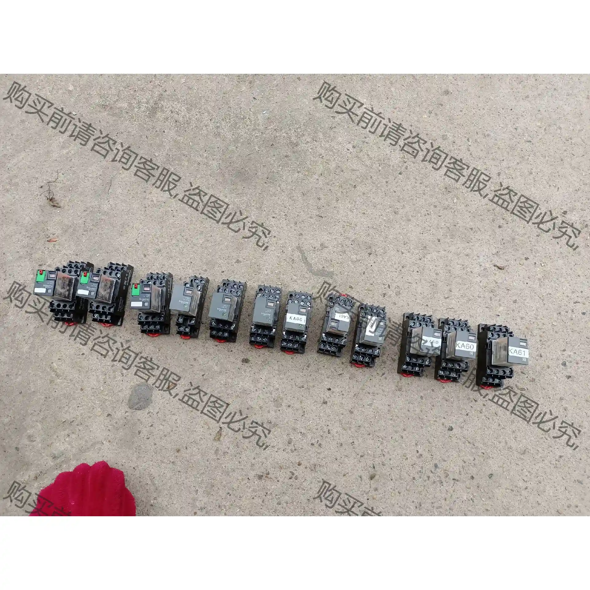 施耐de继电器RXM4LB2BD?底座RXZE1M4C原装拆机 先议价 包上机好用