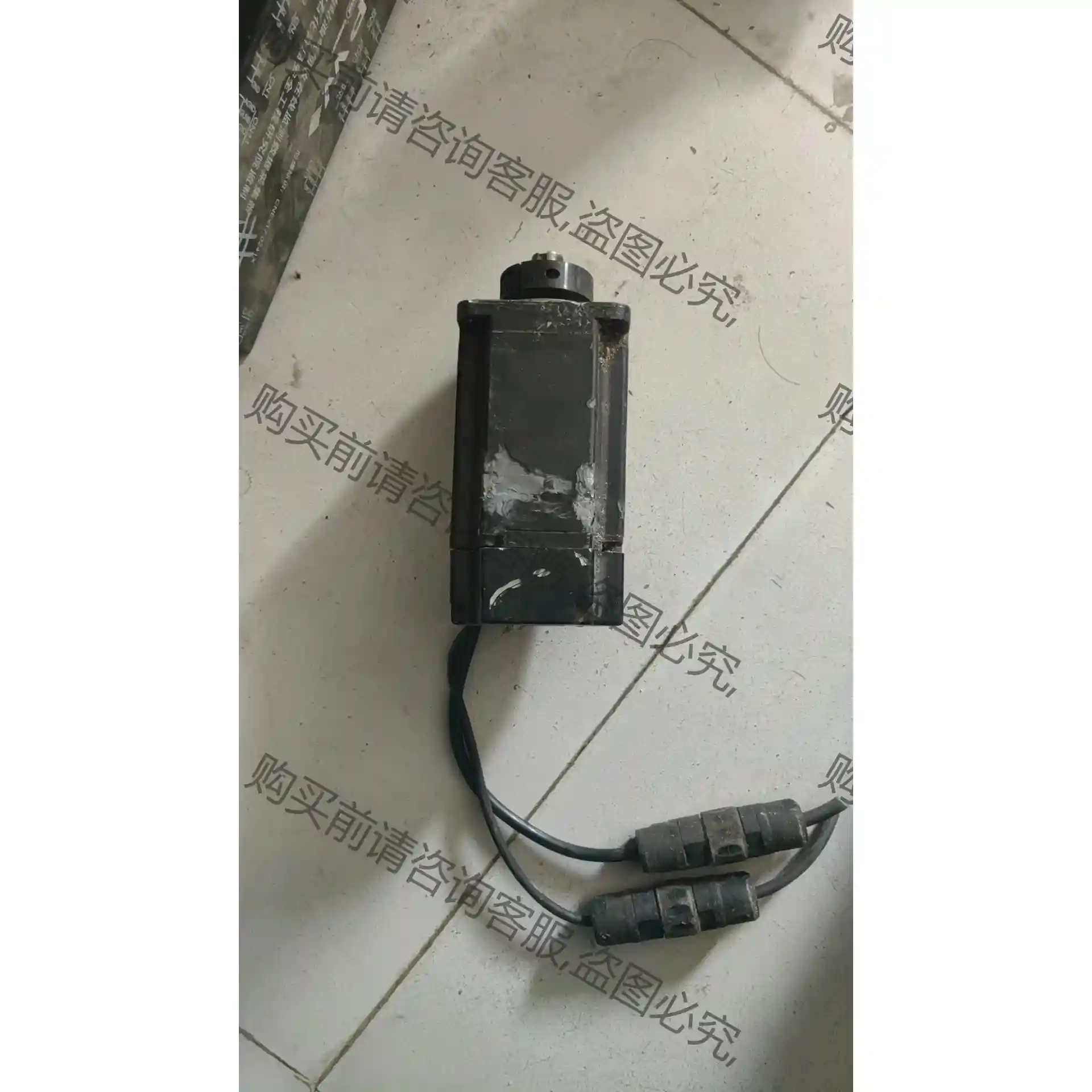 安川 SGMAH-08AAA61D-OY拆机货，bu小心砸到了 先议价 包上机好用