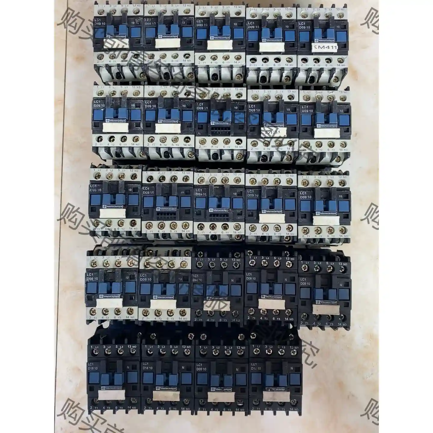 二手拆机施耐de交流接触器LC1D0910 线圈220V 成色 先议价 包上机