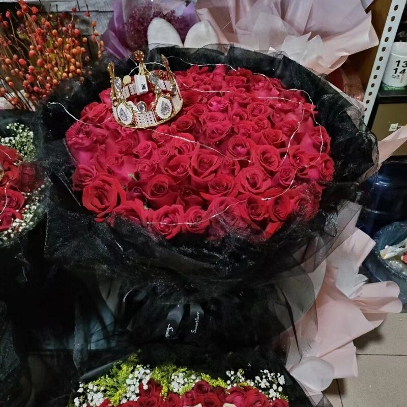 平顶山市鲜花店专人送货生日红玫瑰束1宝丰叶县鲁山汝州舞钢